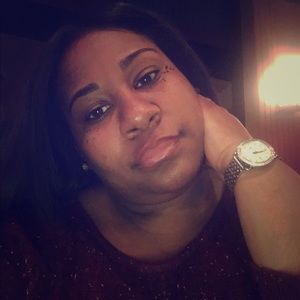 Meet your Posher, Joy